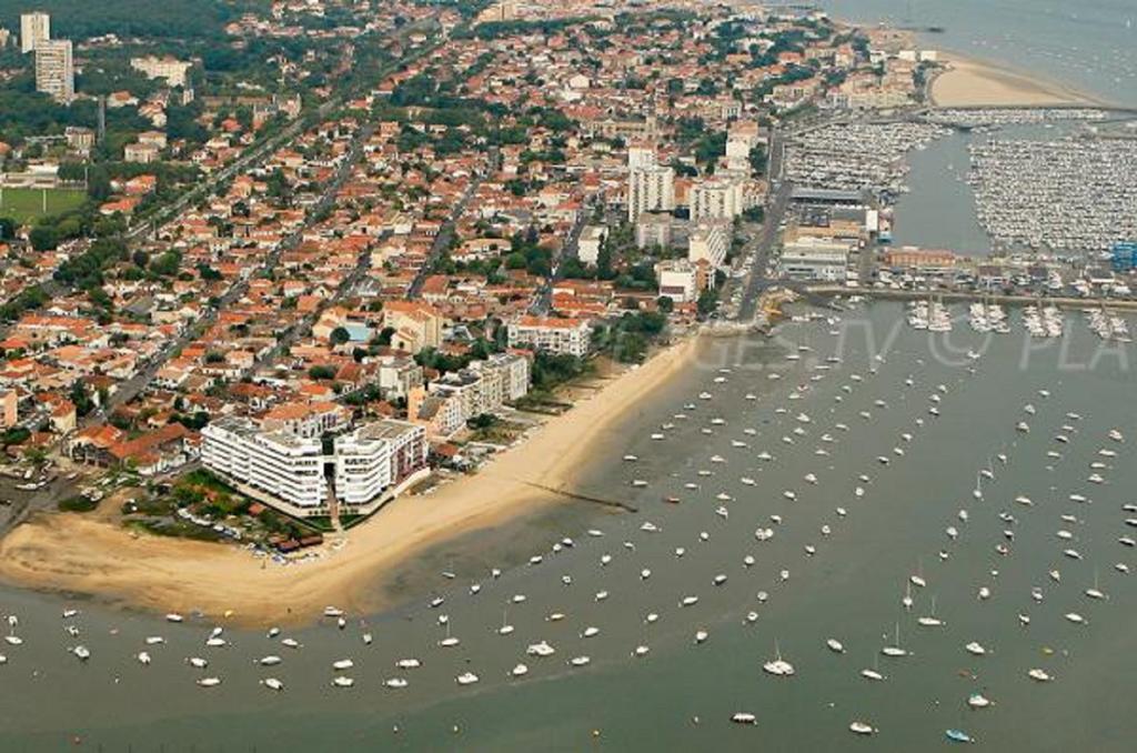 Studio Meuble A L'Aiguillon Apartment Arcachon Bagian luar foto
